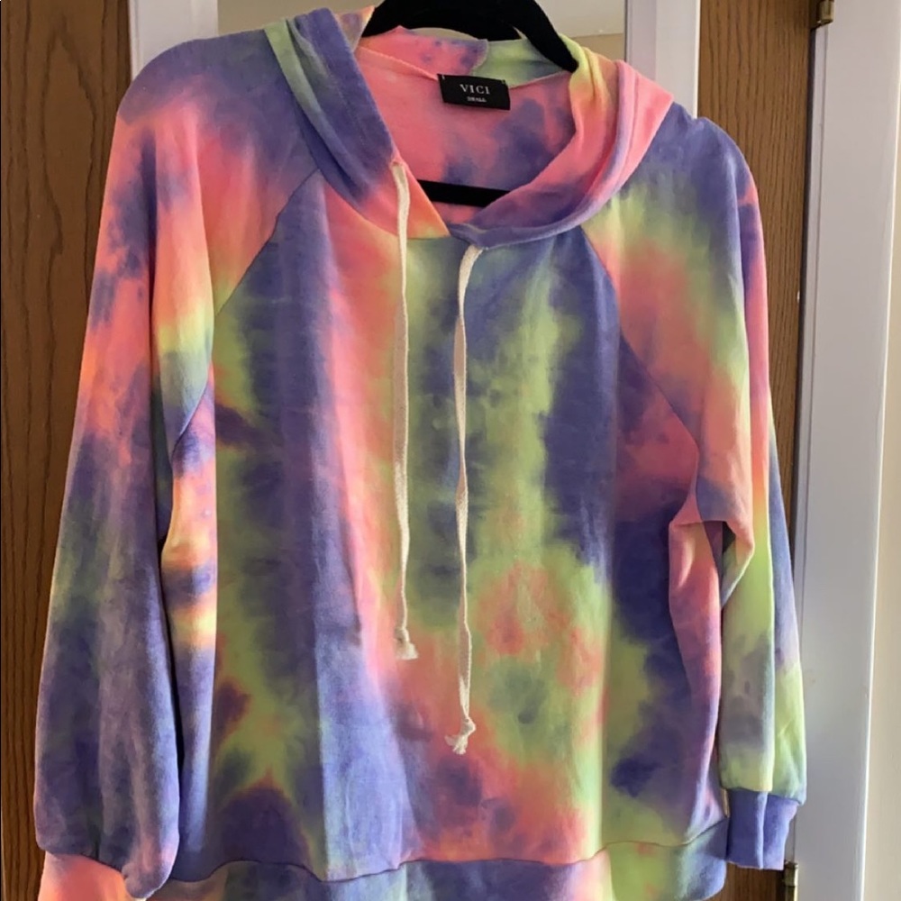 VICI Dolls Size Small Tie-Dye Lightweight Hoodie